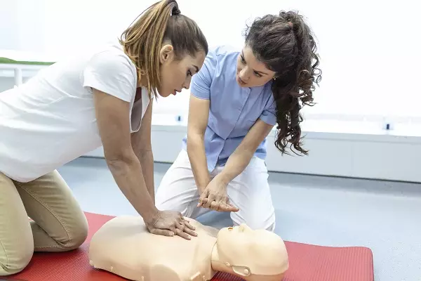 Curso primeros auxilios CEYPP